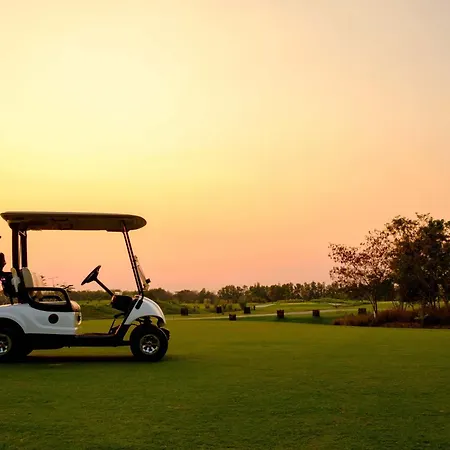 Storchenflug - Dachgeschosswohnung Mit Kamin & Balkon Am Fleesensee 公寓 *